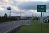 ‘Plains City Limit’ sign